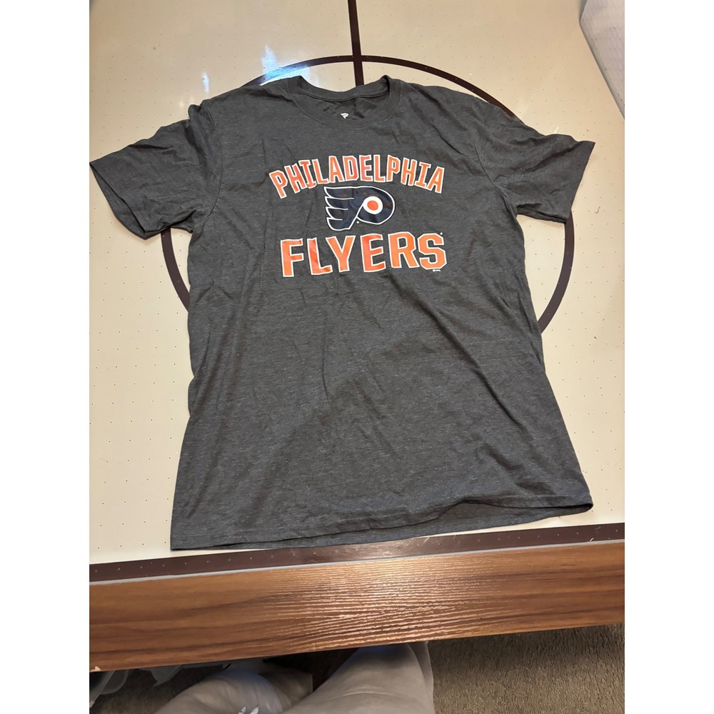 1247 Philadelphia Flyers NHL T-Shirt Mens Large Charcoal Gray Hockey